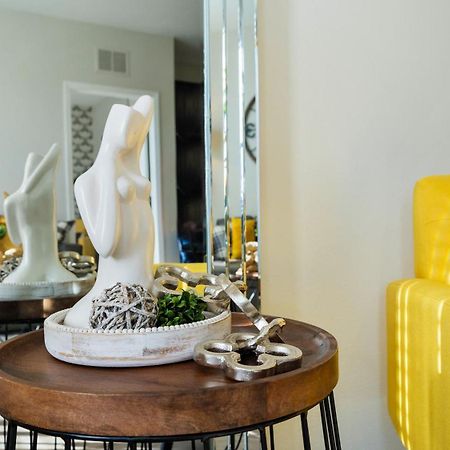 Appartamento Urban 2Br2Ba Gem-Near Airport Tampa Esterno foto